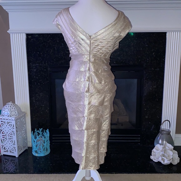 GORGEOUS DRESS!!!! - Picture 2 of 3